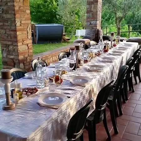 Apartment Madonna Della Sanita Sleeps 2 Pool Wifi Citta della Pieve