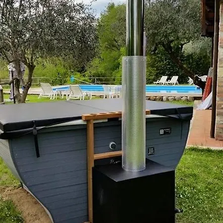 Apartment Madonna Della Sanita Sleeps 2 Pool Wifi Citta della Pieve