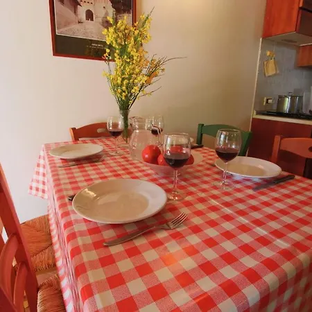 Apartment Madonna Della Sanita Sleeps 2 Pool Wifi *